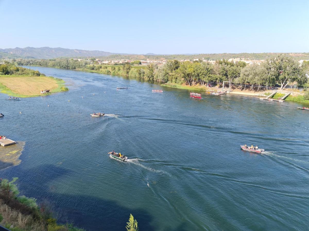 River Ebro Apartments Mora d'Ebre Exterior foto